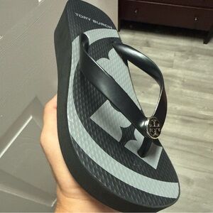 TORY BURCH EMORY PLATFORM PVC/EVA FLIP FLOP SANDALS SIZE 5 NEW WITHOUT TAGS!!!